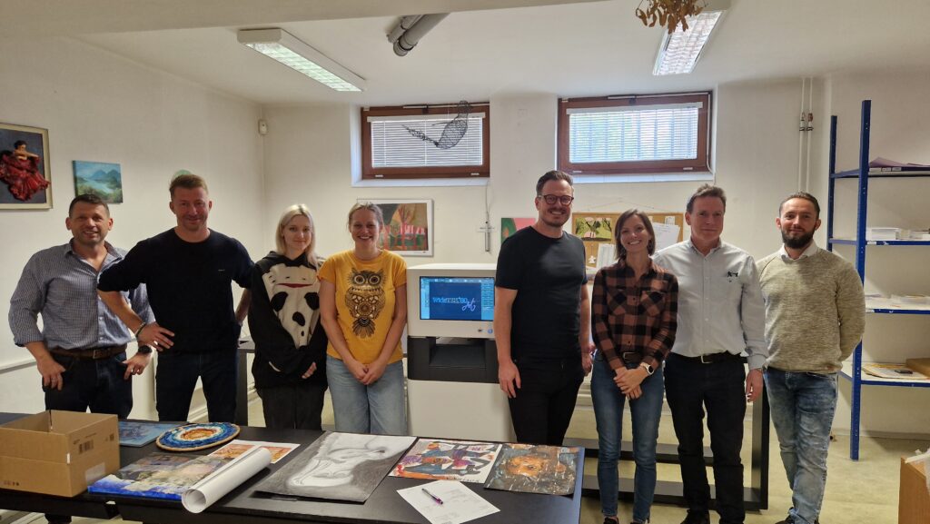 From left to right: Thorsten Rink, Image Access GmbH, Jaroslav Kasl, DGline s.r.o., unnamed person from the Lidice Memorial, Veronika Trubačová, Lidice Memorial, Filip Hančík, DGline s.r.o., Jana Chourová Plachá, Lidice Memorial, Rüdiger Klepsch, Image Access GmbH and Alexander Kurz, Image Access GmbH